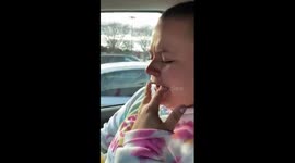 Woman who just had her wisdom teeth pulled thinks she also lost her TONGUE