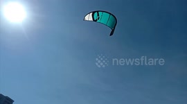Big In Vietnam Jumps N' Spins Kitesurf