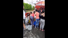 Necesidad de la gente por agua
