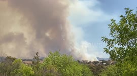 Smoke fills sky south of Canberra as state of emergency declared