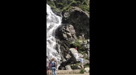 Capra Waterfall Transfagarasan România