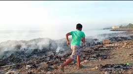 Never Going in Transport, Garbage Piles on the Beach in Bakar