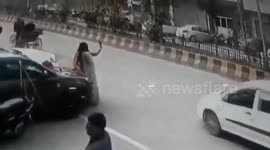 Thief snatches phone from girl taking a selfie