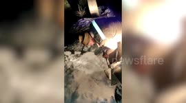 Snowbound travellers team up with police to dig free cars trapped in north Indian blizzard