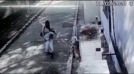 Disturbing footage shows woman suspected of abducting baby from maternity ward in central India