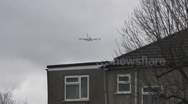 Storm Ciara travel Chaos at Heathrow Airport Singapore Airlines A380 9VSKR lands  9feb2020 334p SIN Singapore