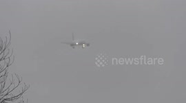 Storm Ciara travel Chaos at Heathrow Airport United 767 N78060 mega crabbing lands  9feb2020 1022a IAH Houston