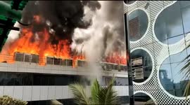Massive fire breaks out at 3-storey commercial buildings in Mumbai
