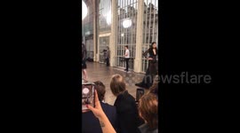 Model loses her shoes at London Fashion Week