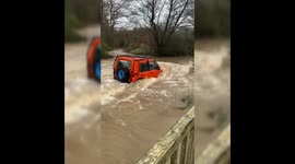 Land Rover ploughs through Storm Dennis floods in Birmingham