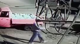 Armed robbers steal gold worth $1.8m in broad daylight in northern India