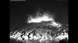 Mexico's Popocatépetl's dramatic explosion with audio