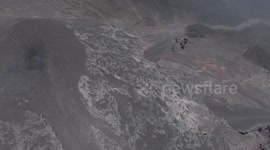 El fuego, drone movement from right to left