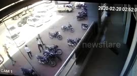 Group of men looted around $8k cash from PSU banks in western India