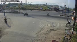 Drunk truck driver fined $1740 after crashing into road divider in southern India