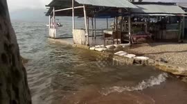 the water level of Singkarak Lake in West Sumatra rises, a number of facilities are submerged and damages agricultural land