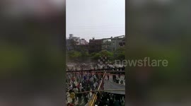 Violence breaks out in Delhi, protesters pelt stones on police