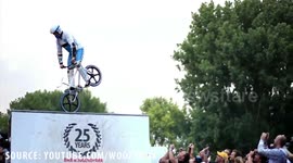 Crazy Fails, Crashes & Tricks on BMX Bikes