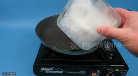 HOT PAN vs BIG ICE CUBE I Experiment