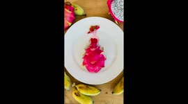 And the award for Best Actress Dressed in Food Art goes to....