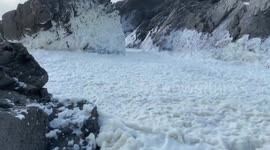 The sea has turned to porridge in #Newquay #cornwall #StormJorge https://t.co/u9wcHQHrUq