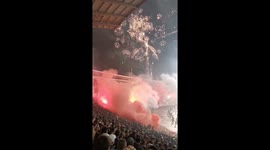 Red Star fans...