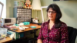US space engineer builds cell phone with ROTARY DIAL because she hates smartphones and texting