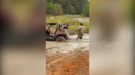 Man proposes to his girlfriend while she is stuck in MUD