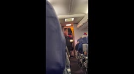 Despite Coronavirus scare, Southwest employee sings 'proud to be an American' during a flight