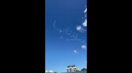 SYDNEY SKYWRITER FINISHING LAST LETTER