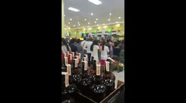 Panic buying in Manila as coronavirus lockdown is enforced