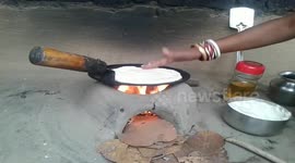 Indian tribes use sal leaves while cooking to produce less smoke and to preserve forest