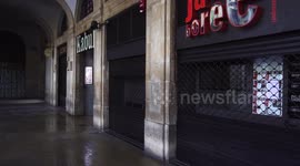 Closed Shops in Barcelona due to Coronavirus