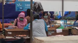 the atmosphere of a market when corona broke out