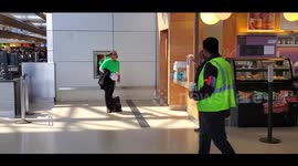 the Coffee bean and tea leaf Employee going off on a homeless woman at LAX