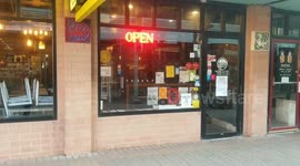 Chicago restaurants remain open only for carry out and drive thru orders due to COVID-19 transmission scares