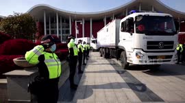 Emergency medical workers return home from Wuhan as coronavirus begins to subside in Chinese city