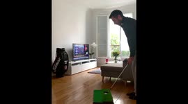 The Lockdown Trick Shot! How a French amateur golfer keeps busy during quarantine