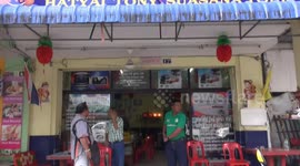 Tourist town in southern Thailand deserted after Malaysia closes its borders