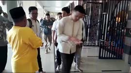 Preventing the Corona Virus Spread, Teachers Spray School Production Hand Sanitizers to Residents