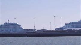 Two P&O Cruise Ships laid up in Dover due to coronavirus