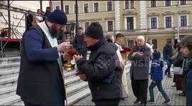 Orthodox priests in Romania give Communion using same spoon for hundreds of attendees during COVID19 outbreak