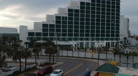 Daytona Beach, FL 03-22-2020 - Drone Footage: Beaches Closed and Clearing Out Due to Coronavirus