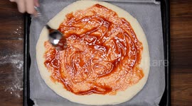 15-minute pizza recipe ideal for those stuck in their homes with nothing to do