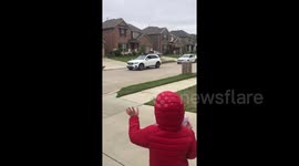 Teachers in Texas hold heartwarming parade to cheer students amid quarantine