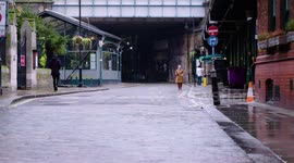Borough Market pedestrians social distancing