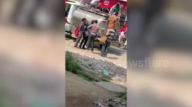 Men flout rules amid COVID-19 lockdown, hide inside empty milk containers to reach home in northern India