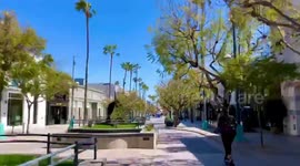 Los Angeles’s busiest outdoor Shopping Promenade is empty of people & open Shops - 3 blocks shot in Time Lapse.