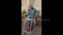 92 years old Great Granny Dancing