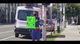 Unique way of Face mask at venice beach